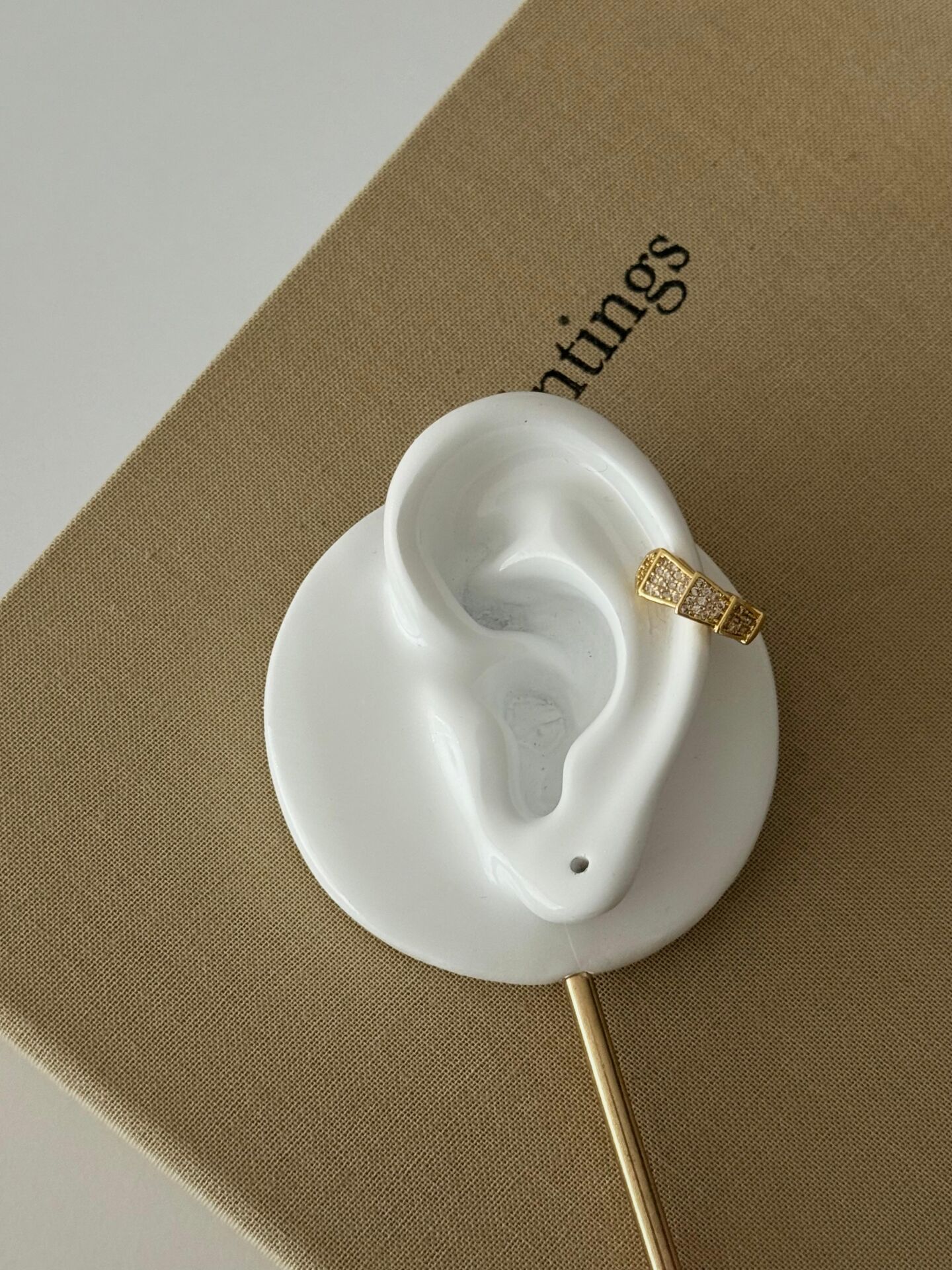Üçlü Şerit Taşlı Earcuff