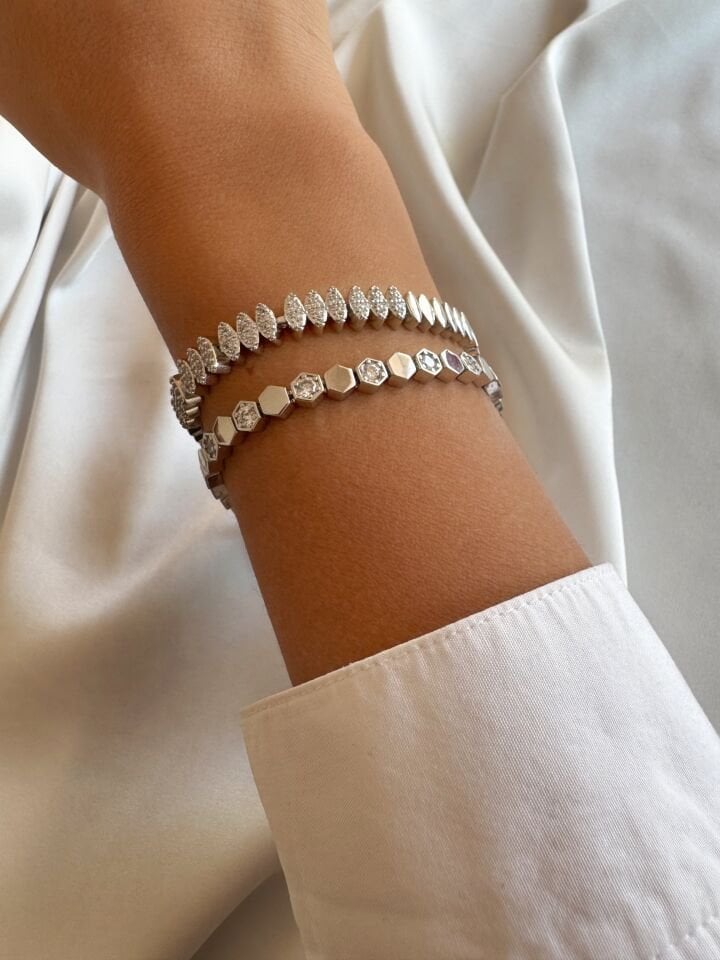 Silver Taşlı Su Damlası Bileklik