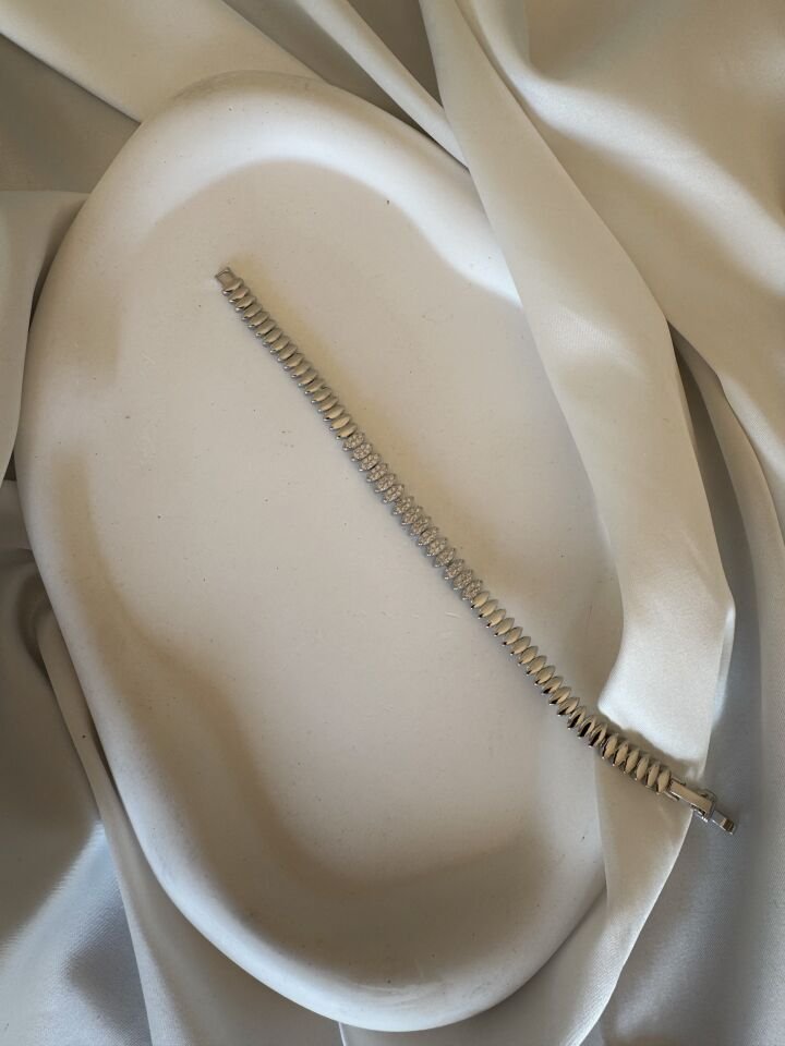 Silver Taşlı Su Damlası Bileklik