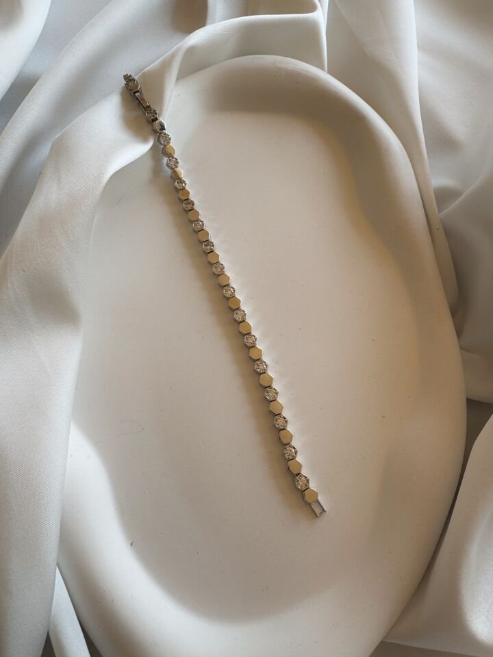 Beşgen Taş Detaylı Silver Bileklik