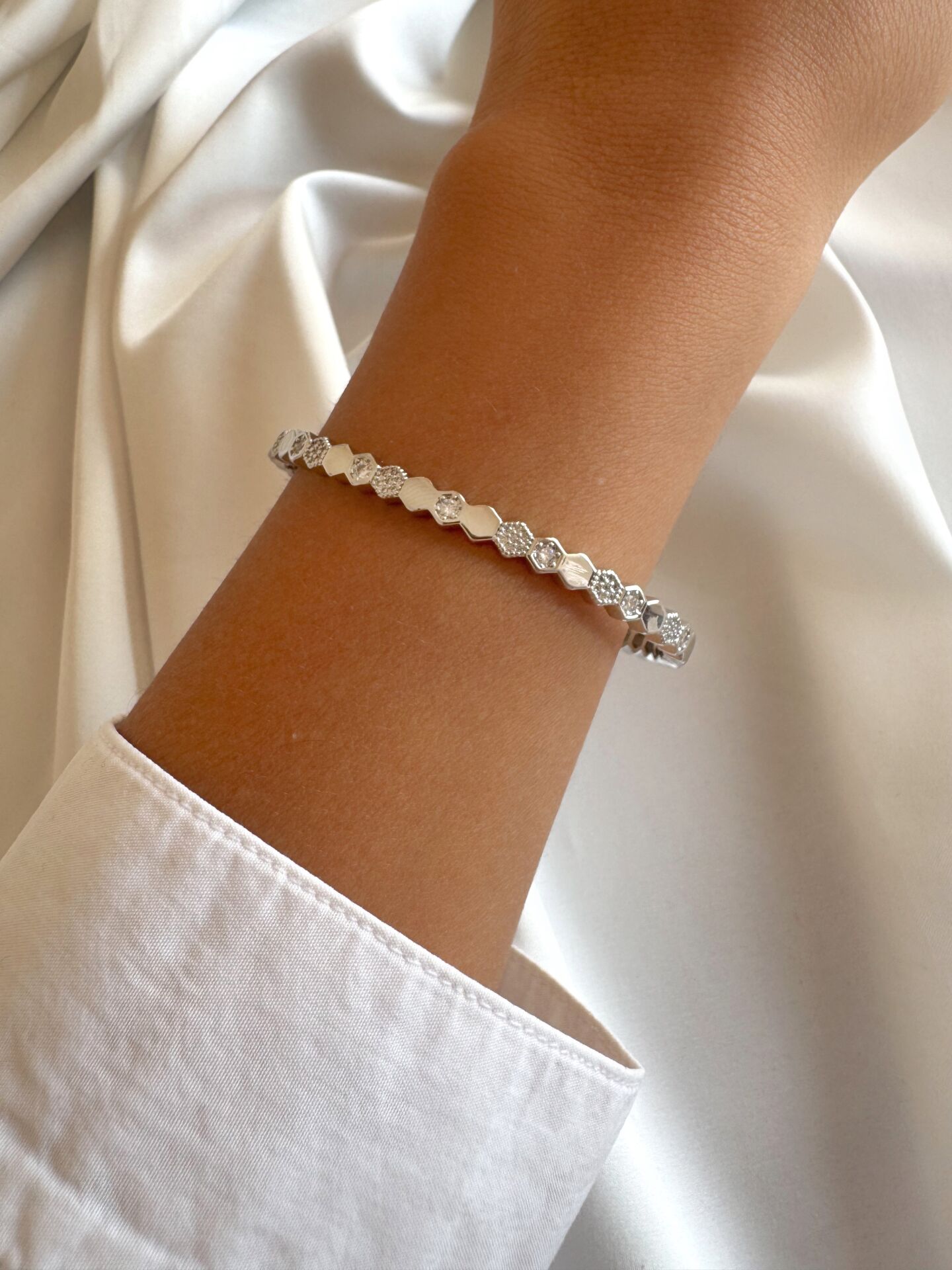 Kristal Model Silver Kelepçe