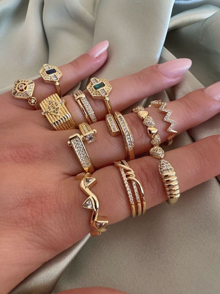 Geometrik Detaylı Yüzük