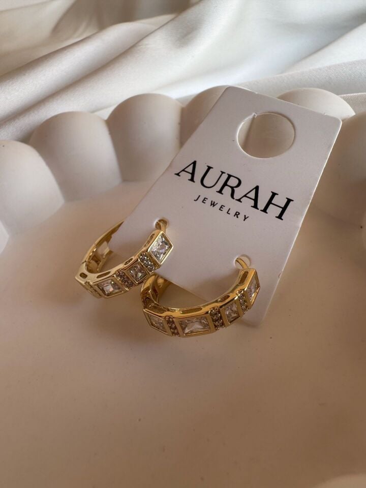 Zirkon Taşlı Halka Küpe