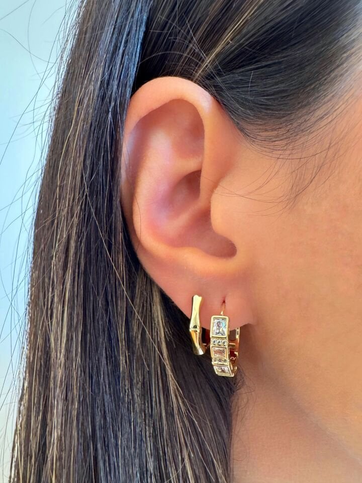 Zirkon Taşlı Halka Küpe