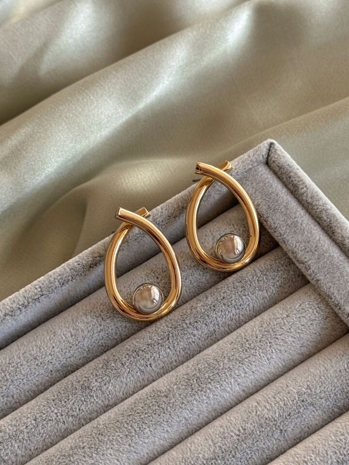 Damla Tasarım Küpe