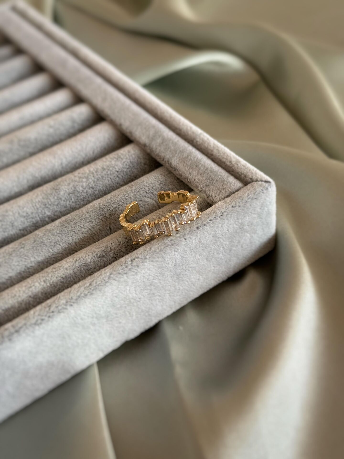 Taşlı Baget Yüzük