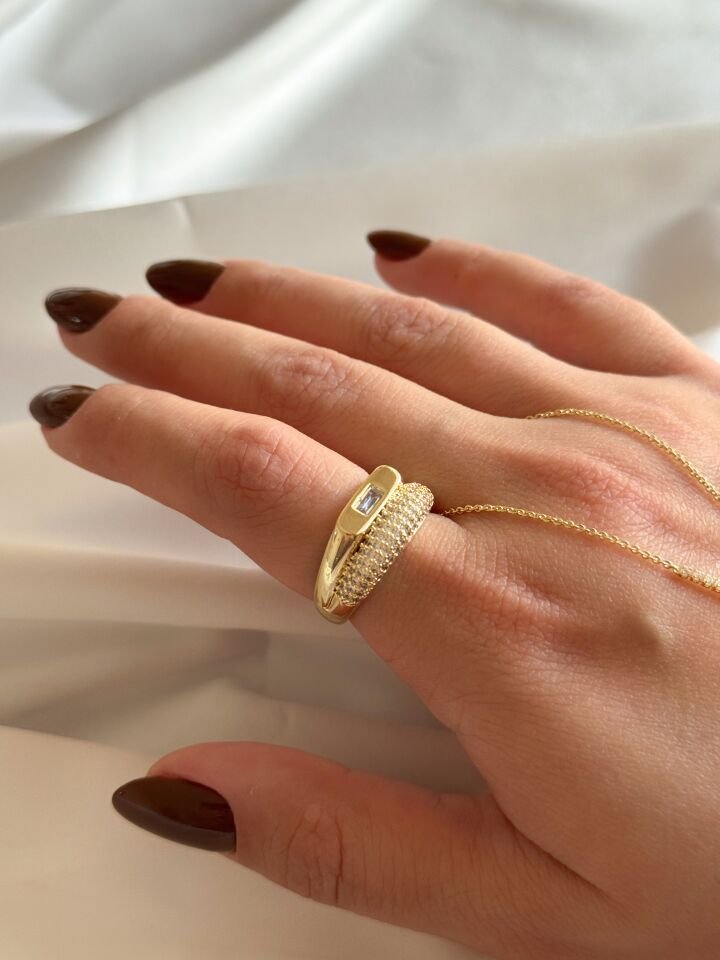 Taşlı Çift Sıra Yüzük