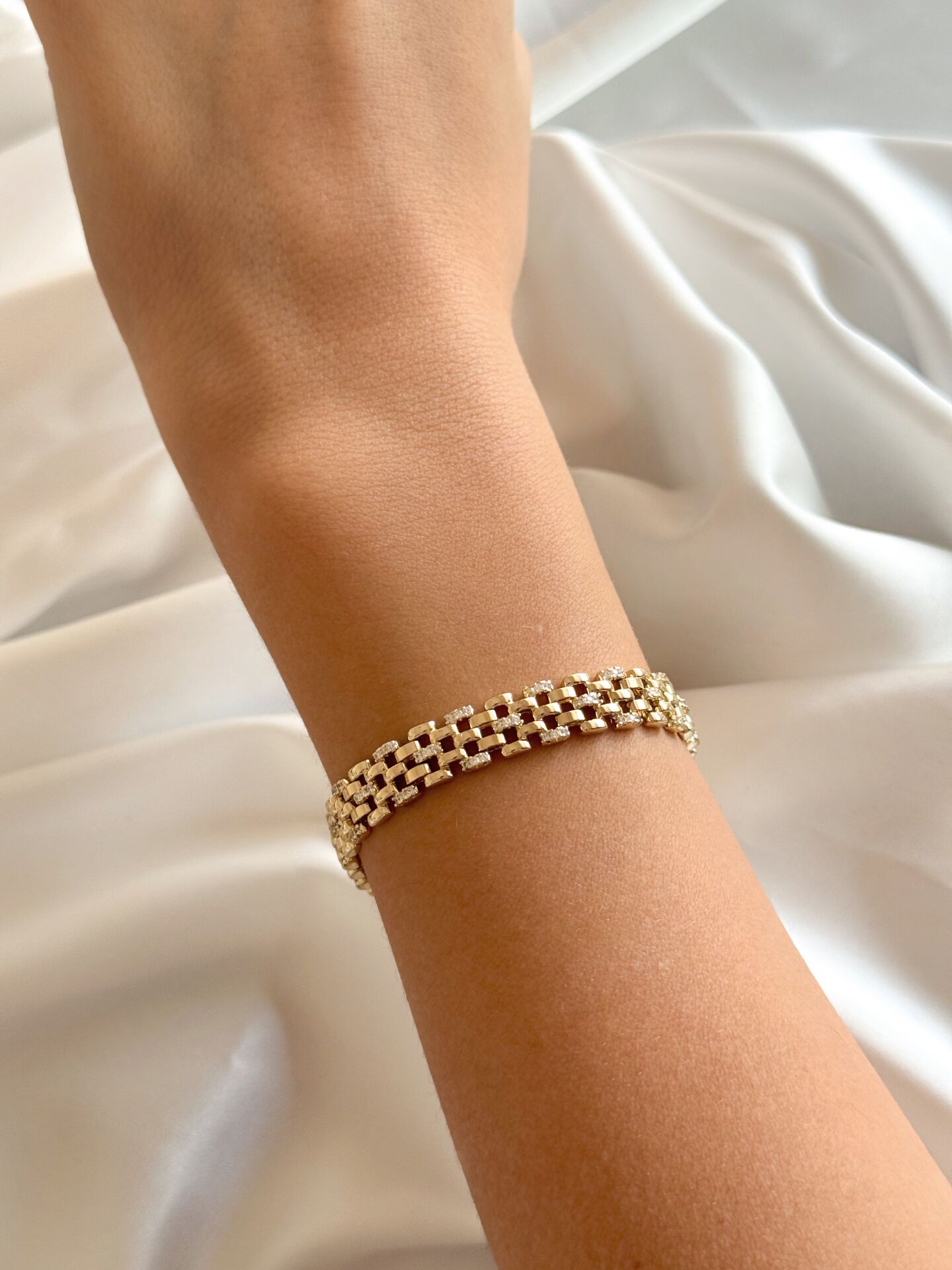 Hasır Taşlı Bileklik