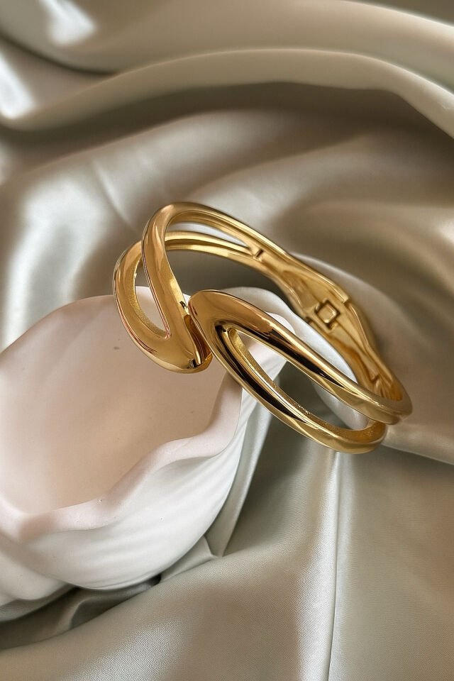 Asimetrik Kalın Kelepçe