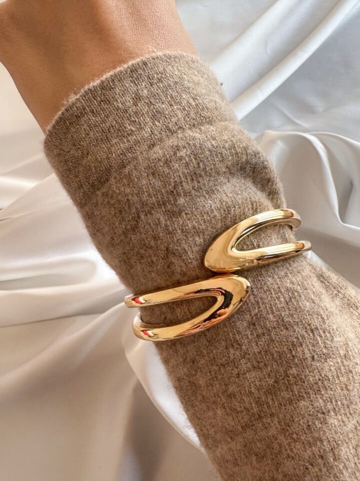 Asimetrik Kalın Kelepçe