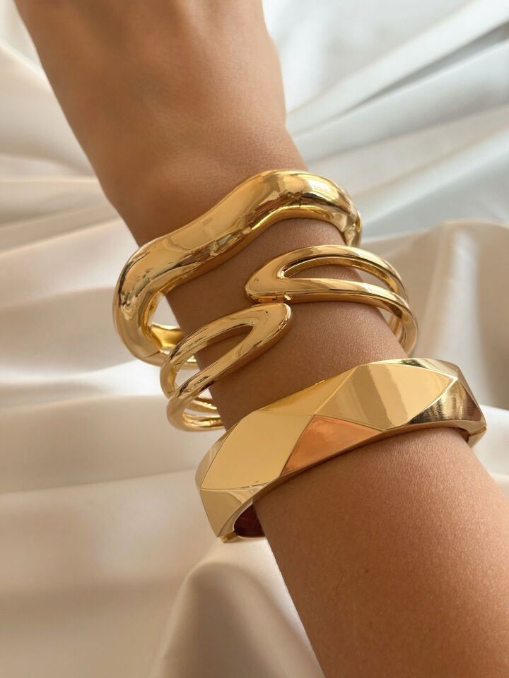 Dalgalı Kalın Kelepçe