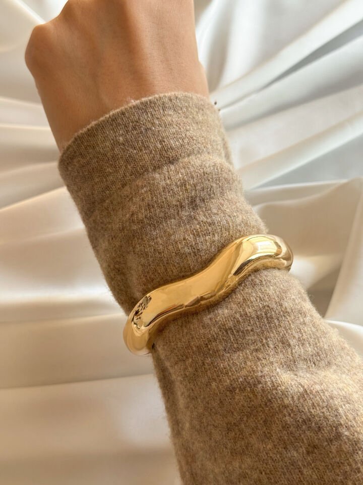 Dalgalı Kalın Kelepçe