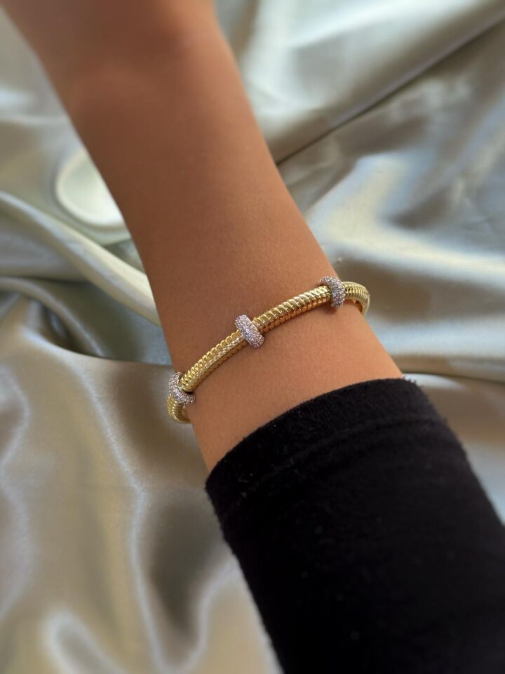 Taş Detaylı Gold Kelepçe