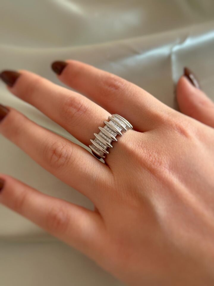 Silver Taşlı Yüzük