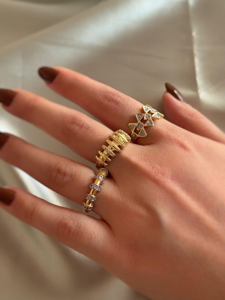 Taşlı Tasarım Yüzük