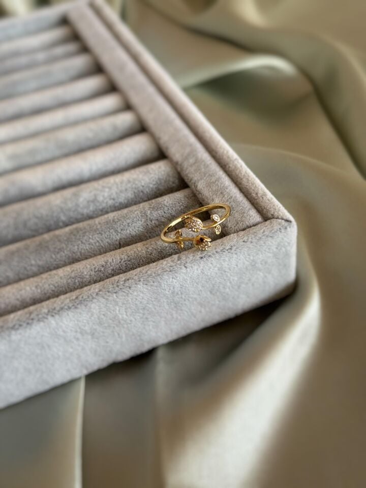 Vintage Çiçek Yüzük