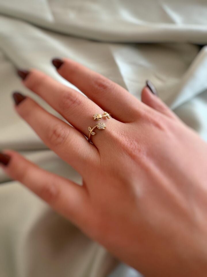 Vintage Çiçek Yüzük