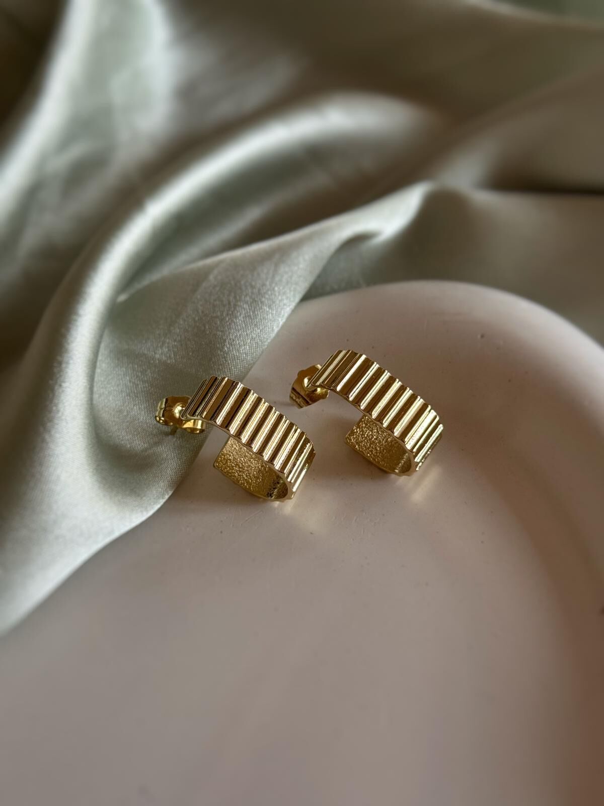 Düz Dikdörtgen Küpe