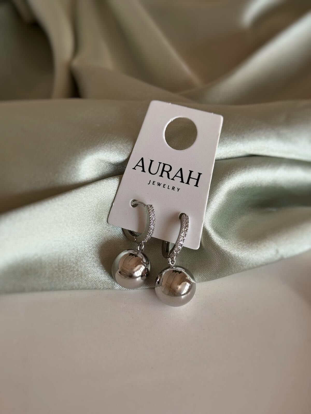 Sallantılı Silver Küpe