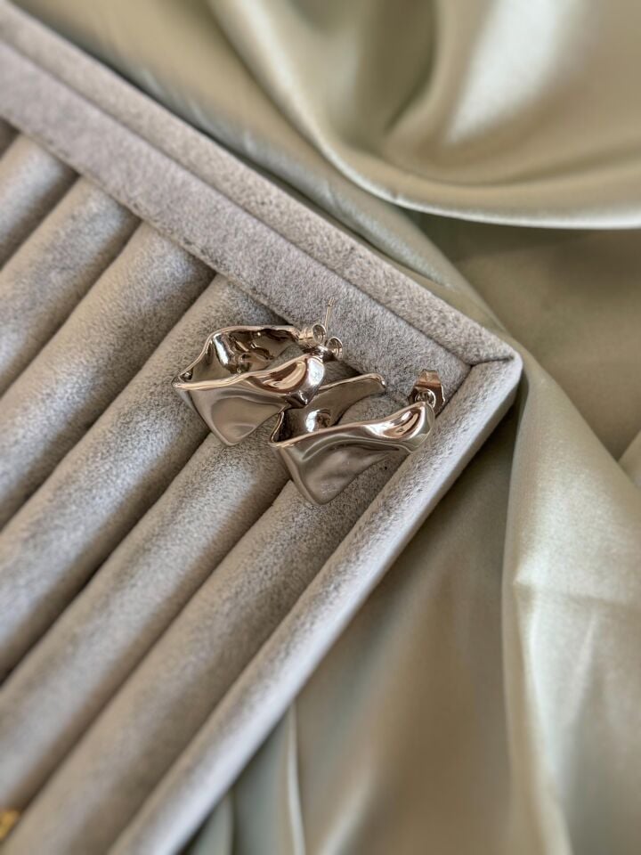 Zamansız Silver Küpe