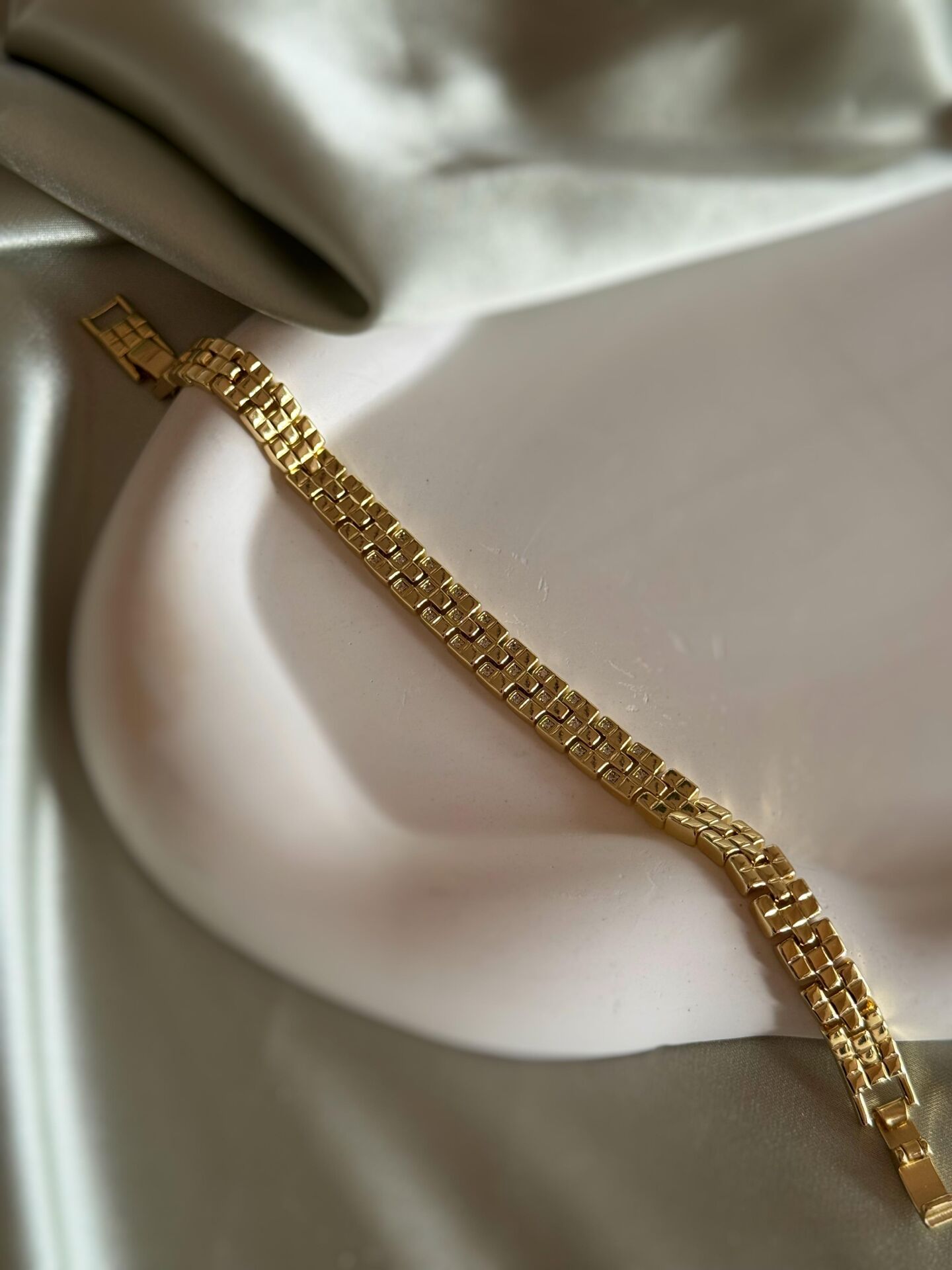 Taş Detaylı Kordon Bileklik