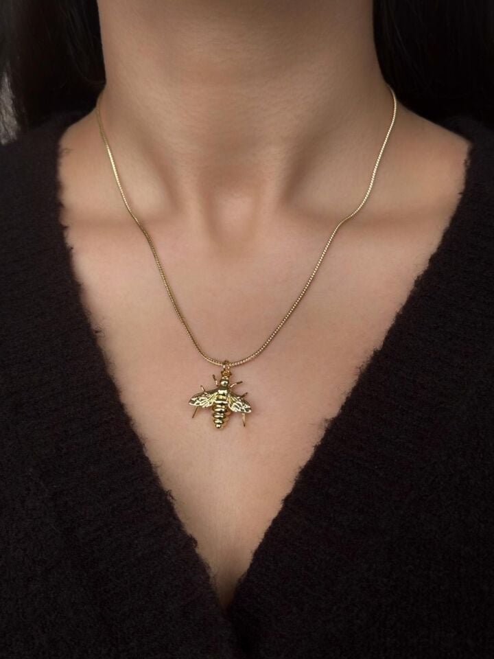Gold Bee Kolye
