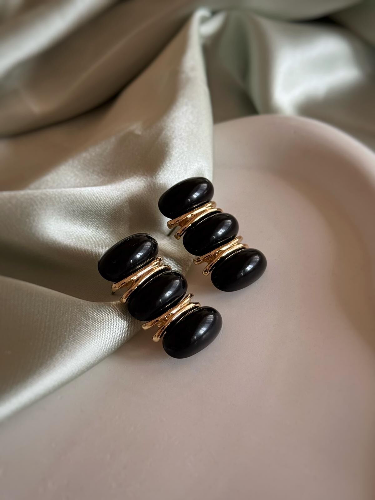 Siyah Gold Küpe