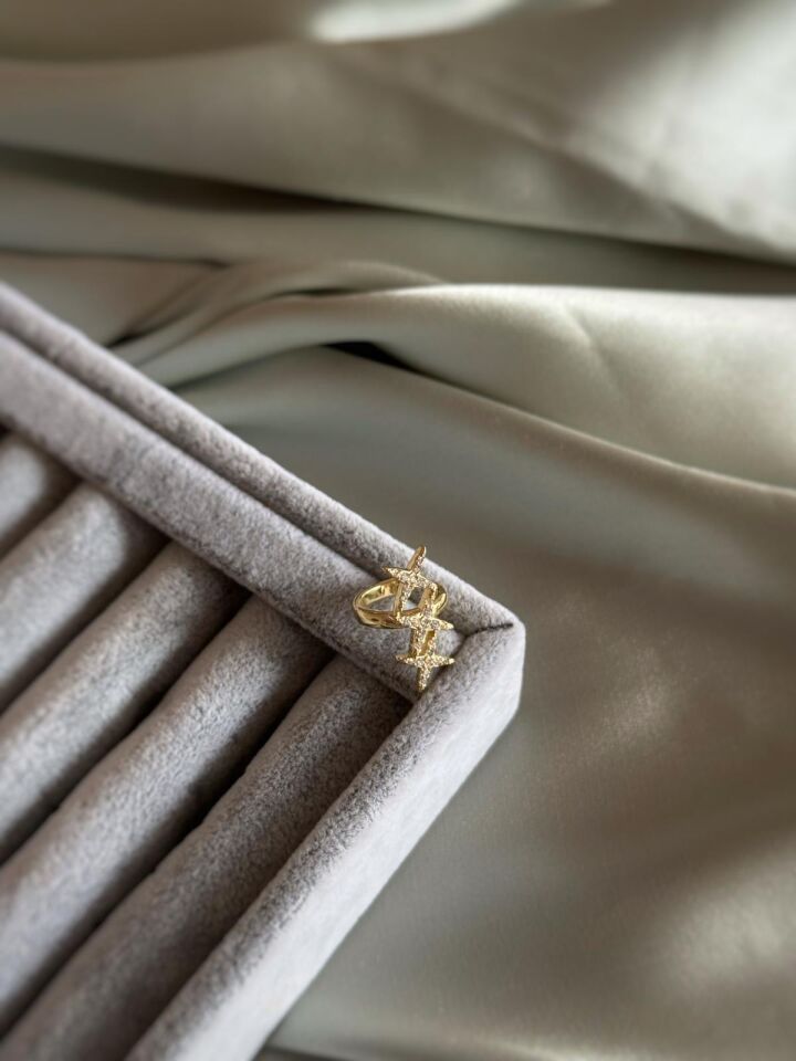 Yıldız Earcuff