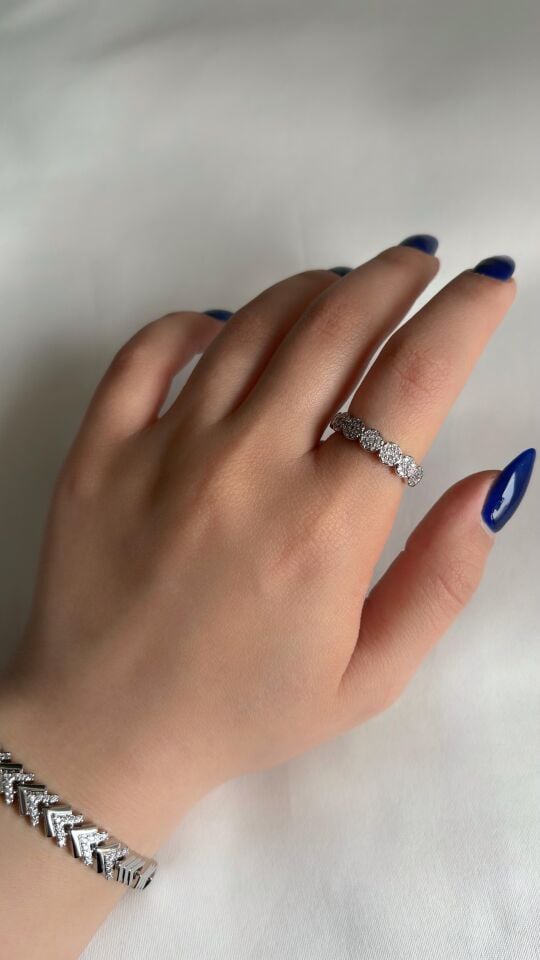 Silver Parıltı Yüzük