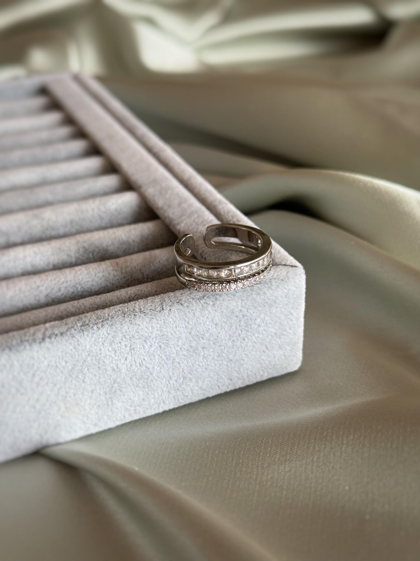 Taşlı Silver Çift Şeritli Yüzük